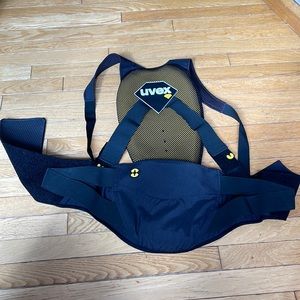 Uvex Mens BACK PURE protector for snow sports NWOT